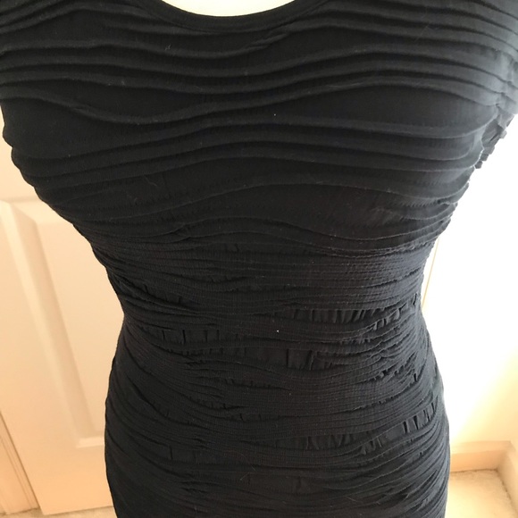 Poof little black dress. Size M/L - Picture 5 of 5